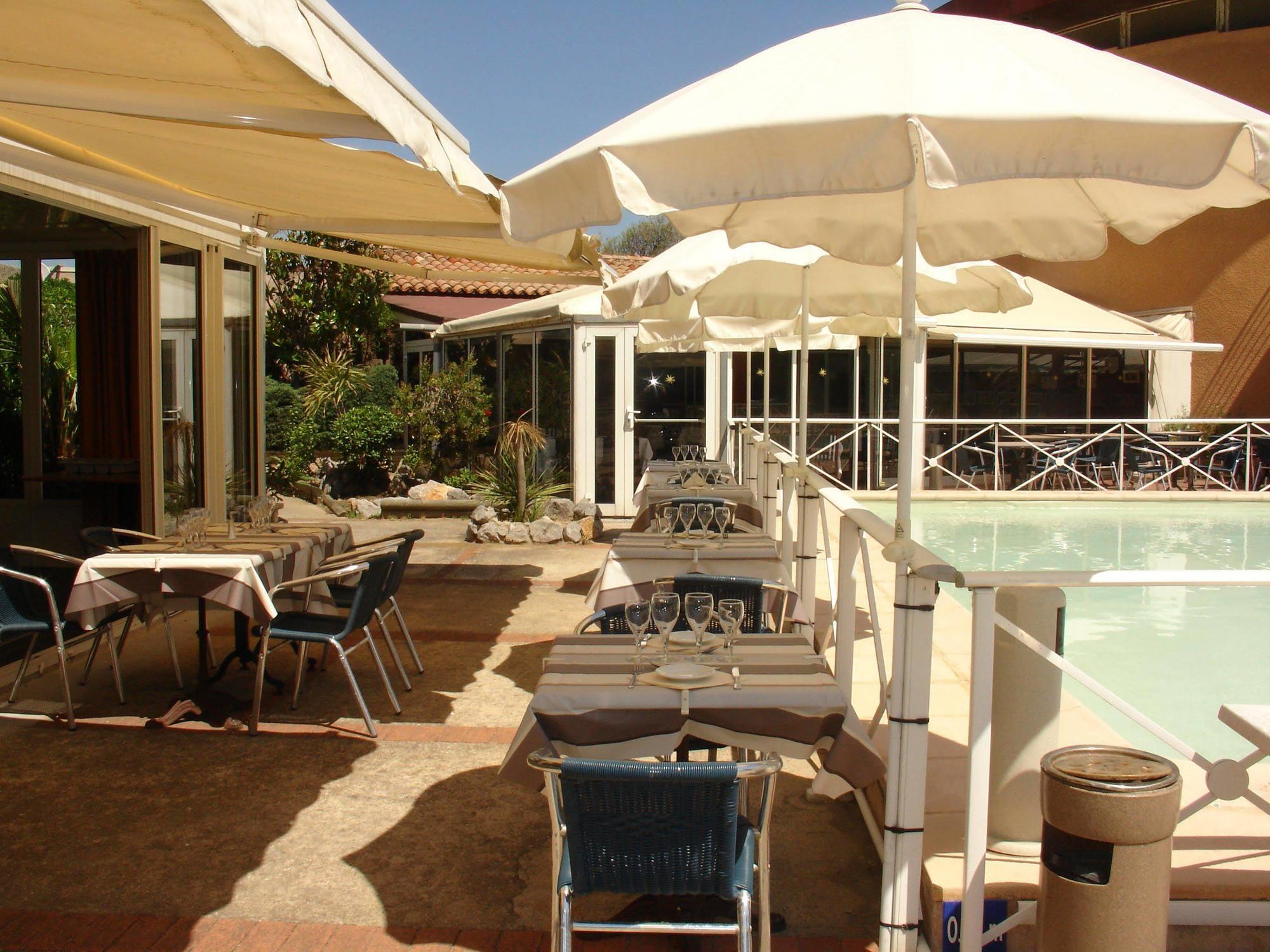 Hotel Le Phoebus Garden & Spa Gruissan Restoran fotoğraf